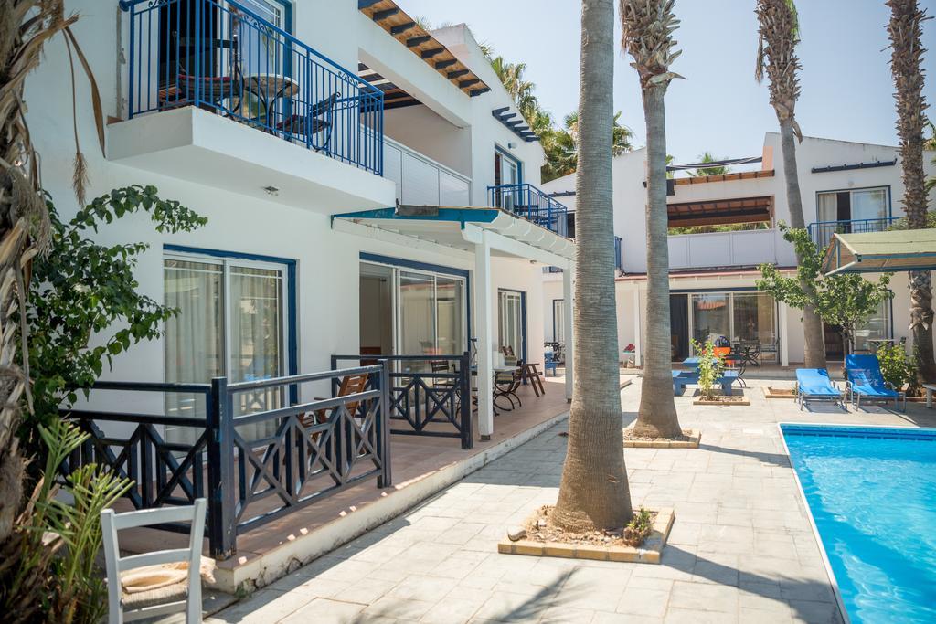 Periyiali Apartments Polis Exteriér fotografie